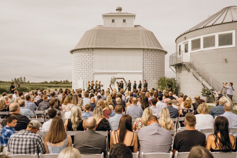 corn crib used as the backdrop for Amber and Drew’s ceremony